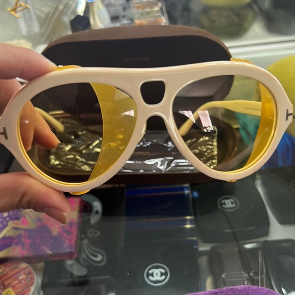 Tom Ford Accessories - Tom Ford Aviator sunglasses
